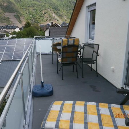 Fewo Moselblick Apartment Ernst Bagian luar foto